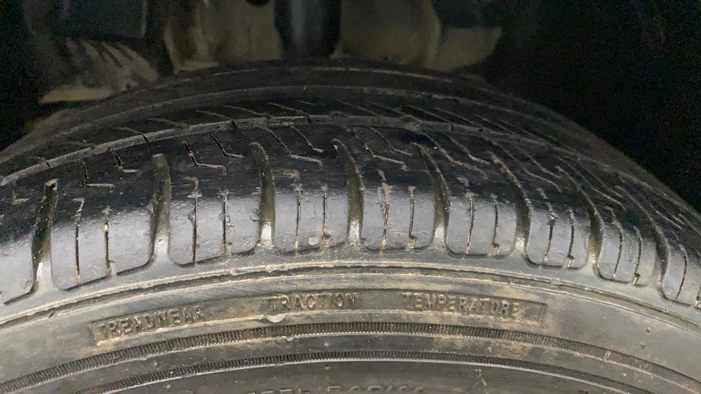 2018 Tata Tiago XT PETROL, Petrol, Manual, 1,41,067 km, Left Front Tyre Tread