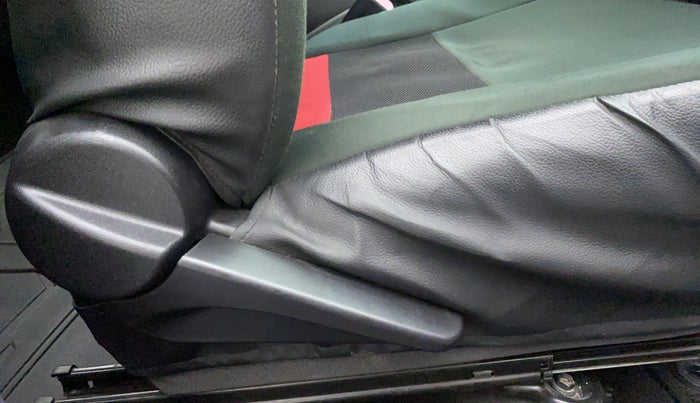 2012 Toyota Etios Liva GD, Diesel, Manual, 38,591 km, Driver Side Adjustment Panel