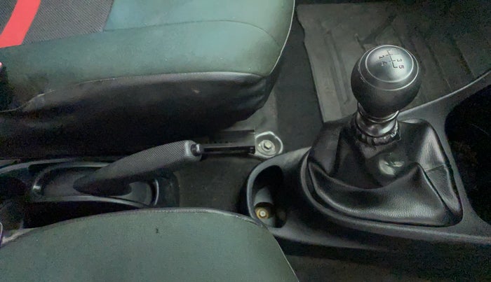 2012 Toyota Etios Liva GD, Diesel, Manual, 38,591 km, Gear Lever