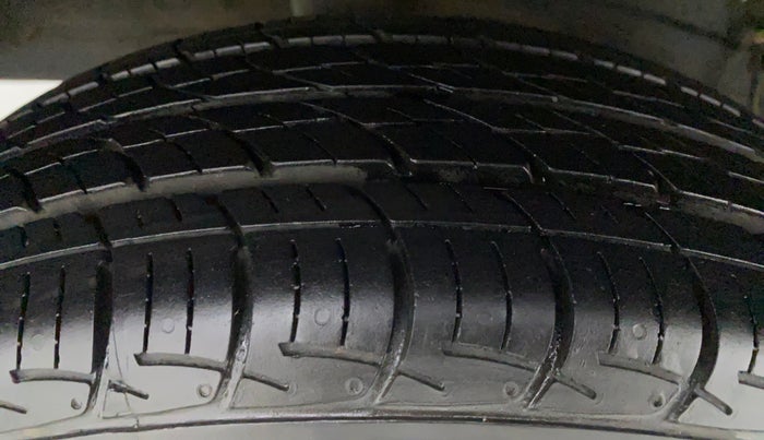 2012 Toyota Etios Liva GD, Diesel, Manual, 38,591 km, Left Front Tyre Tread