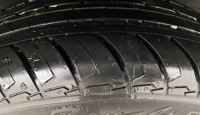 2022 Honda City 1.5L I-VTEC V MT 5TH GEN, Petrol, Manual, 45,734 km, Left Rear Tyre Tread