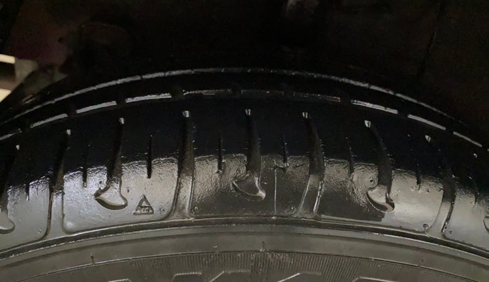 2016 Hyundai Grand i10 ASTA (O) 1.2 KAPPA VTVT, Petrol, Manual, 25,937 km, Right Rear Tyre Tread
