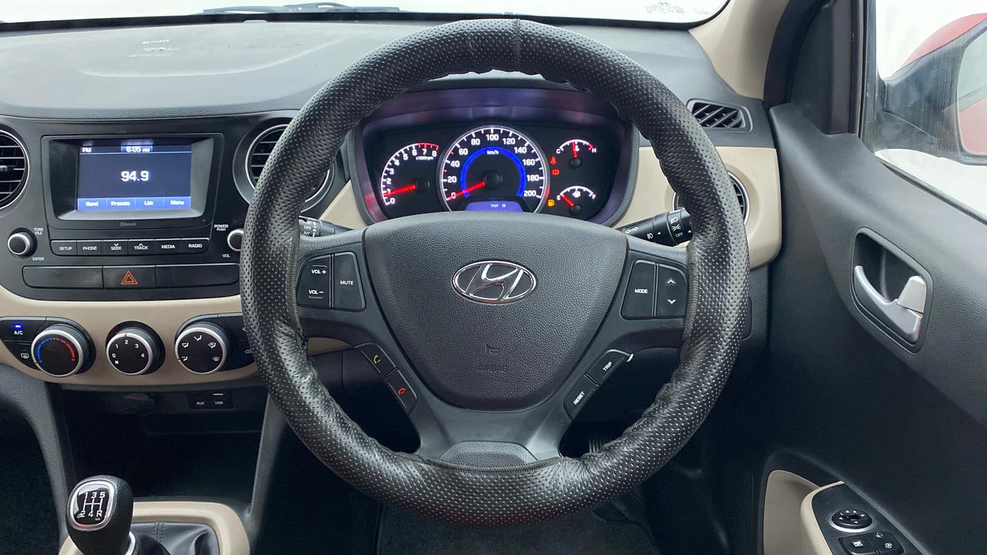 2018 Hyundai Grand i10 SPORTZ 1.2 KAPPA VTVT, Petrol, Manual, 19,867 km, Steering Wheel Close Up