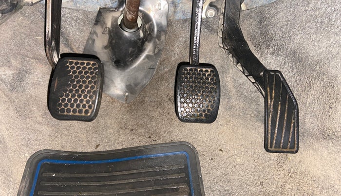 2017 Maruti Alto 800 LXI, Petrol, Manual, 97,714 km, Pedals