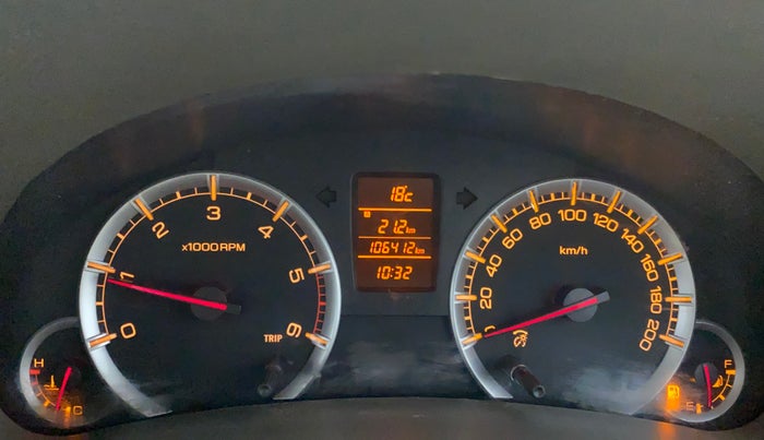 2013 Maruti Ertiga ZDI, Diesel, Manual, 1,06,412 km, Odometer Image