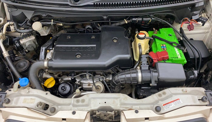 2013 Maruti Ertiga ZDI, Diesel, Manual, 1,06,412 km, Open Bonet