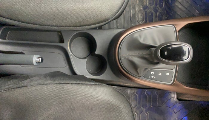 2024 Hyundai AURA SX PLUS 1.2 AMT, Petrol, Automatic, 13,194 km, Gear Lever