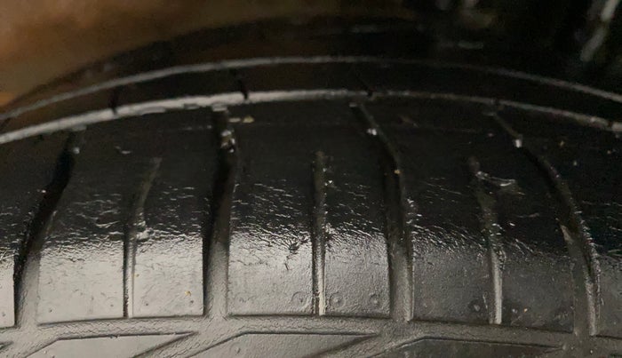 2018 Tata NEXON XZA PLUS PETROL DUAL TONE, Petrol, Automatic, 38,067 km, Left Rear Tyre Tread