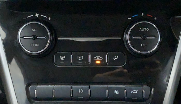 2018 Tata NEXON XZA PLUS PETROL DUAL TONE, Petrol, Automatic, 38,067 km, Automatic Climate Control