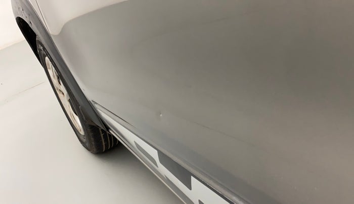 2017 Renault Kwid RXL 1.0, Petrol, Manual, 62,303 km, Front passenger door - Slightly dented
