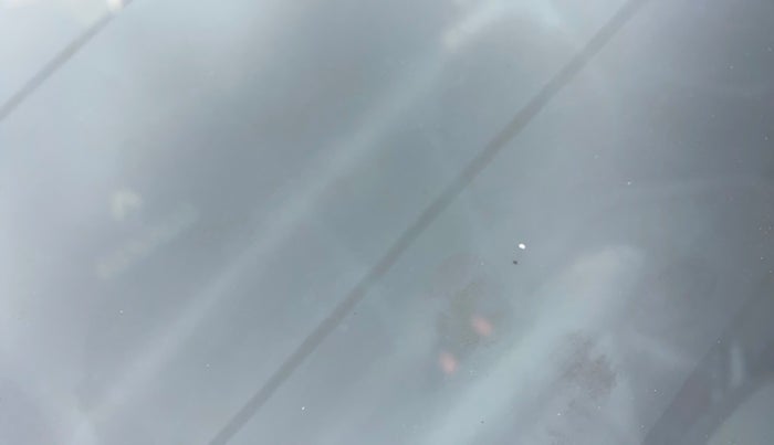 2017 Renault Kwid RXL 1.0, Petrol, Manual, 62,303 km, Front windshield - Minor spot on windshield
