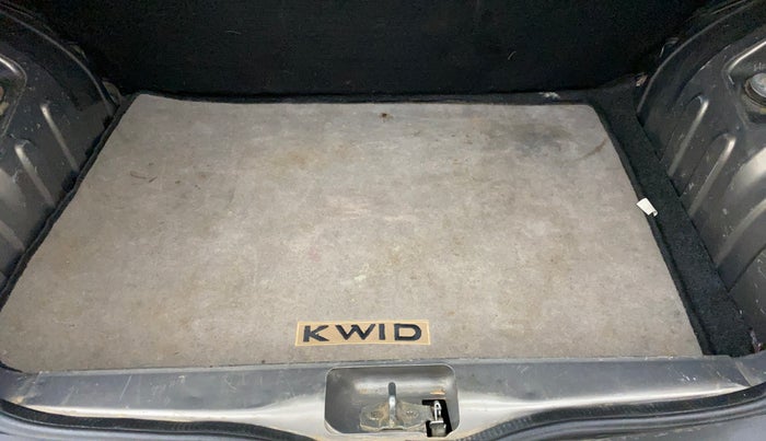 2017 Renault Kwid RXL 1.0, Petrol, Manual, 62,303 km, Boot Inside