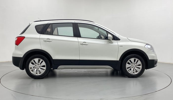 2015 Maruti S Cross ZETA 1.3, Diesel, Manual, 1,63,159 km, Right Side