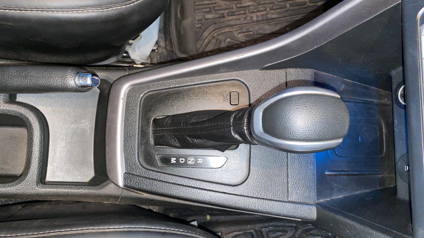 2024 Maruti BREZZA ZXI + AT SMART HYBRID DUAL TONE, Petrol, Automatic, 47,475 km, Gear Lever