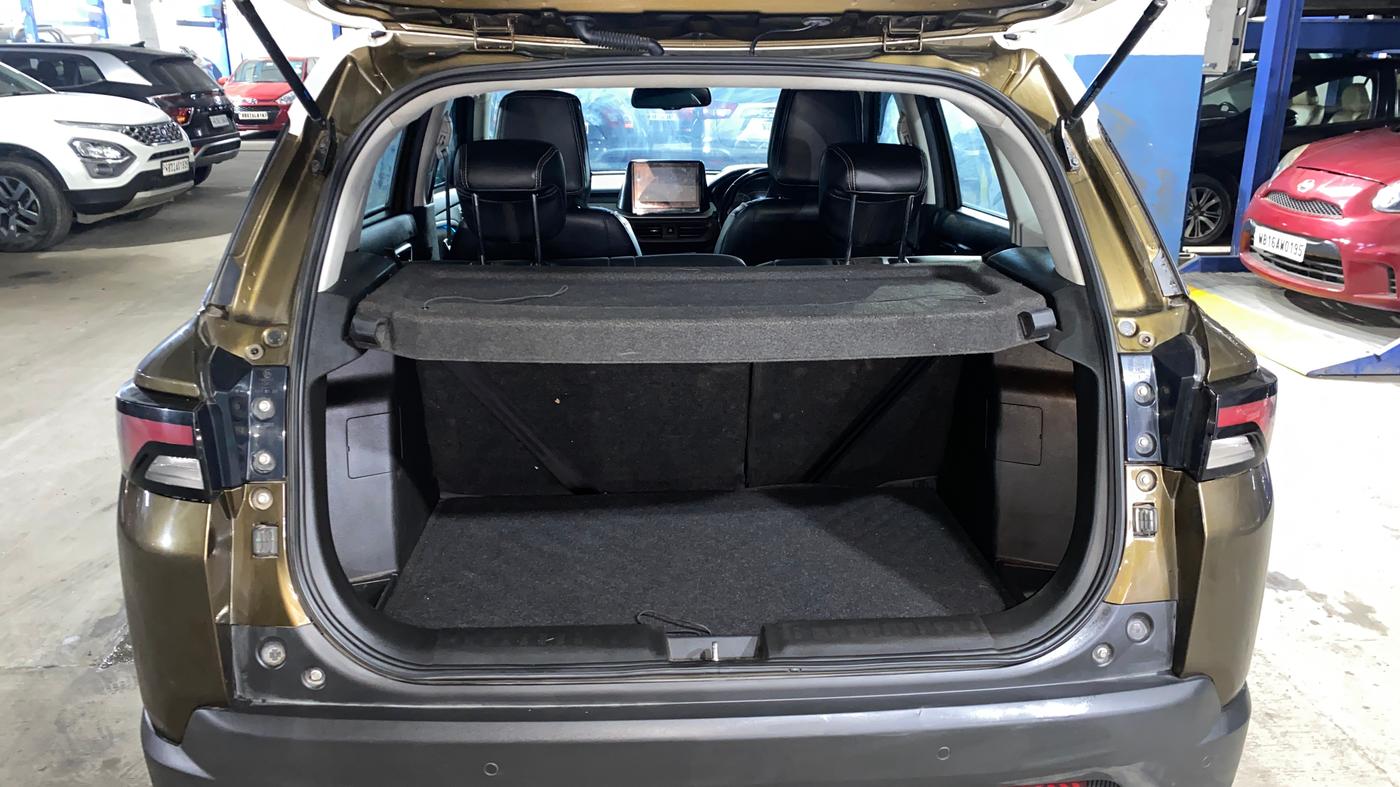 2024 Maruti BREZZA ZXI + AT SMART HYBRID DUAL TONE, Petrol, Automatic, 47,475 km, Boot Inside