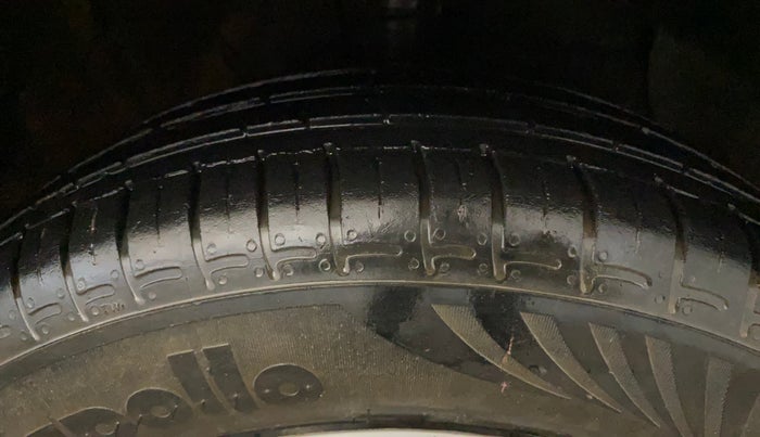 2021 Hyundai GRAND I10 NIOS MAGNA 1.2 KAPPA VTVT, Petrol, Manual, 39,155 km, Right Front Tyre Tread