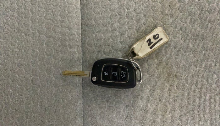 2021 Hyundai GRAND I10 NIOS MAGNA 1.2 KAPPA VTVT, Petrol, Manual, 39,155 km, Key Close Up