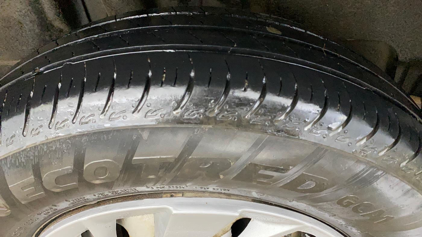 2018 Maruti Swift LXI, Petrol, Manual, 70,855 km, Right Rear Tyre Tread