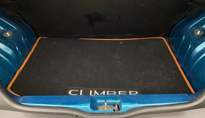 2019 Renault Kwid CLIMBER 1.0 (O), Petrol, Manual, 39,297 km, Boot Inside