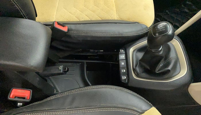 2018 Hyundai NEW SANTRO SPORTZ CNG, CNG, Manual, 73,030 km, Gear Lever