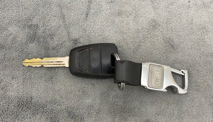 2018 Hyundai NEW SANTRO SPORTZ CNG, CNG, Manual, 73,030 km, Key Close Up
