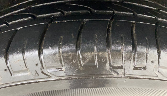 2018 Hyundai Creta SX PLUS AT 1.6 PETROL, Petrol, Automatic, 76,151 km, Right Front Tyre Tread