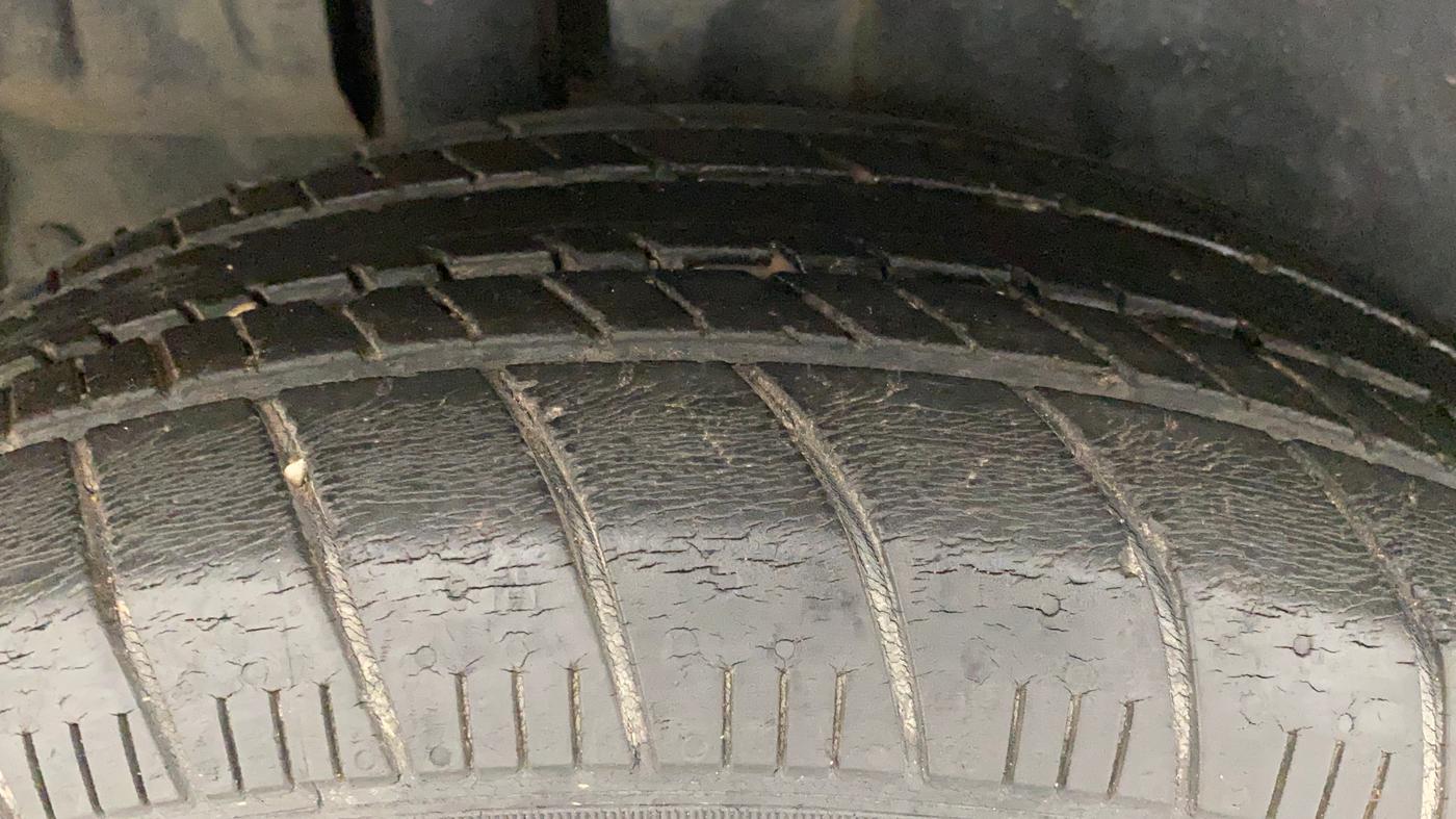 2012 Maruti Ertiga VDI, Diesel, Manual, 79,317 km, Right Rear Tyre Tread