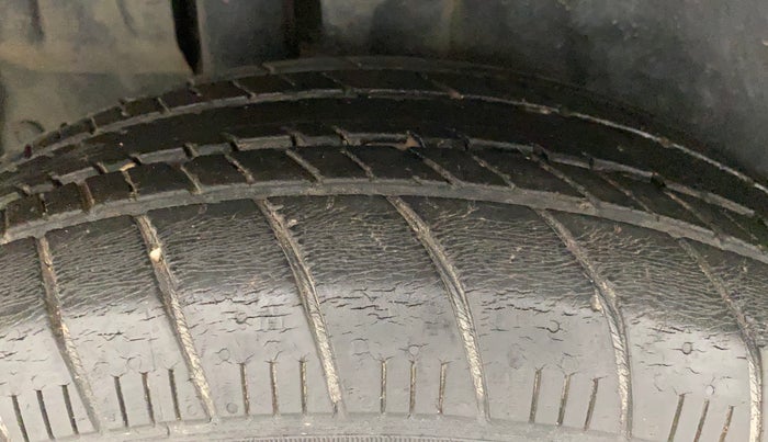 2012 Maruti Ertiga VDI, Diesel, Manual, 79,317 km, Right Rear Tyre Tread