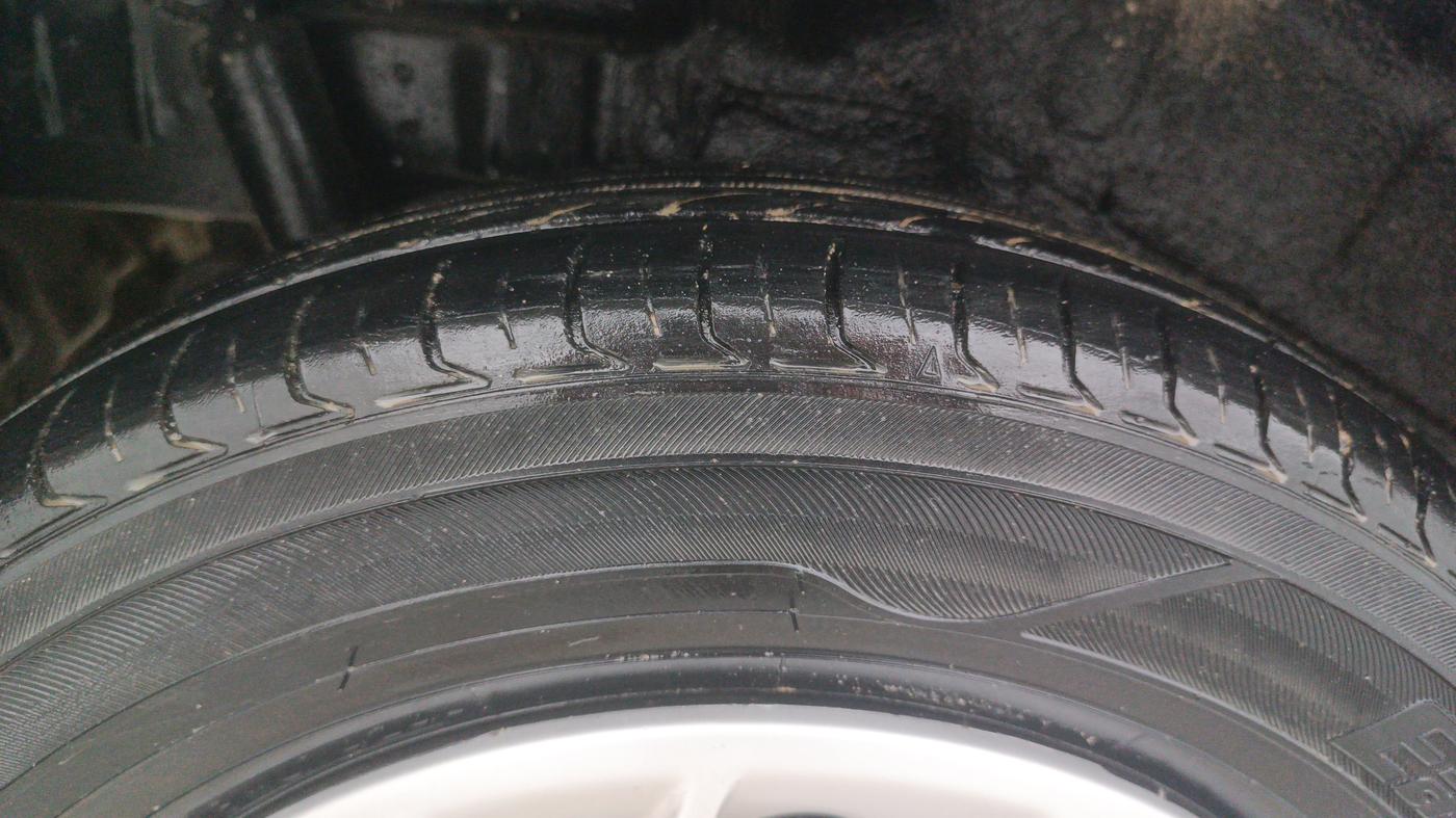 2015 Maruti Wagon R 1.0 LXI, Petrol, Manual, 1,05,123 km, Right Rear Tyre Tread