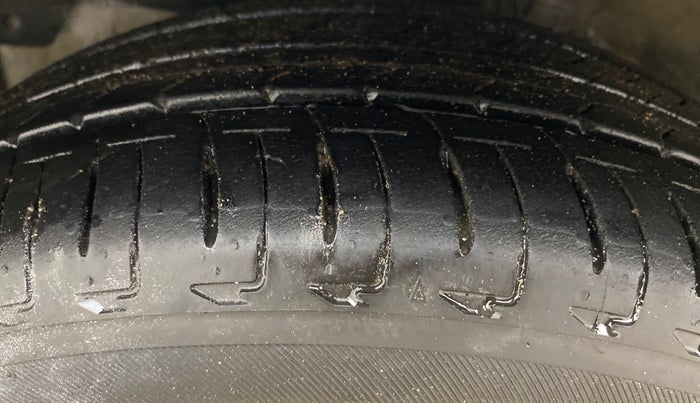 2018 Honda City 1.5L I-VTEC ZX CVT, Petrol, Automatic, 1,11,844 km, Left Front Tyre Tread