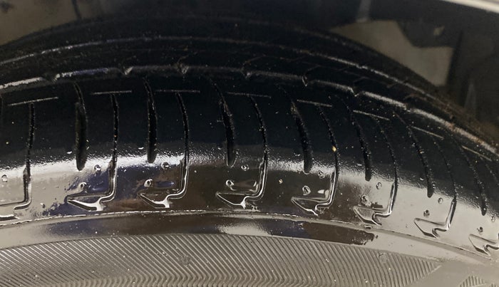 2018 Honda City 1.5L I-VTEC ZX CVT, Petrol, Automatic, 1,11,844 km, Right Front Tyre Tread