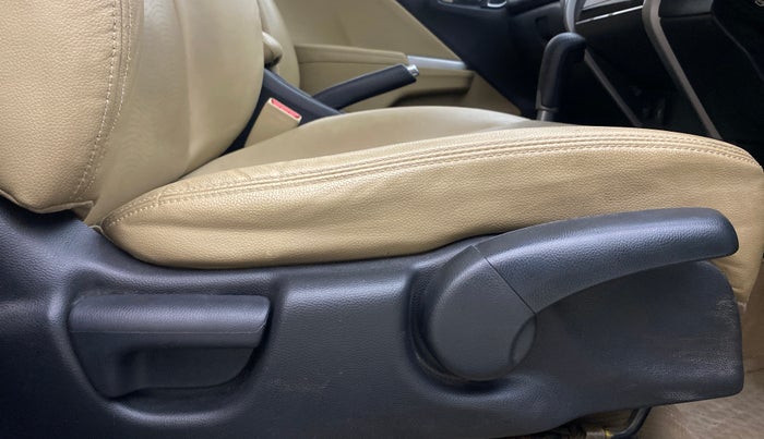 2018 Honda City 1.5L I-VTEC ZX CVT, Petrol, Automatic, 1,11,844 km, Driver Side Adjustment Panel