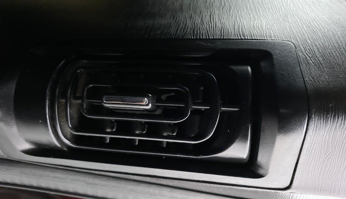 2018 Mahindra XUV500 W11 AT, Diesel, Automatic, 35,238 km, Rear AC Vents