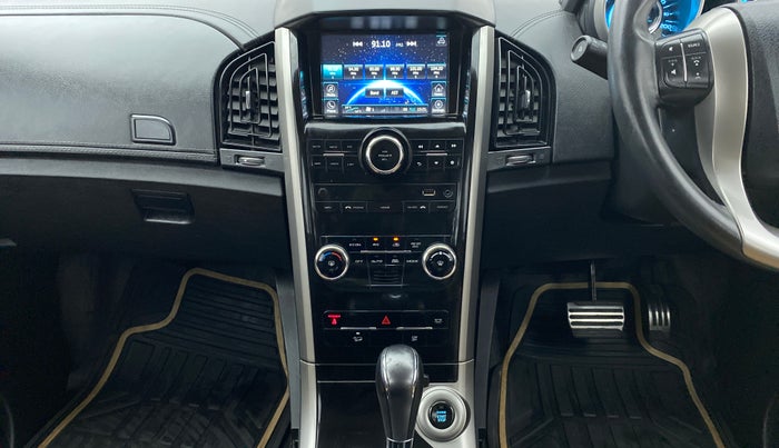 2018 Mahindra XUV500 W11 AT, Diesel, Automatic, 35,238 km, Air Conditioner