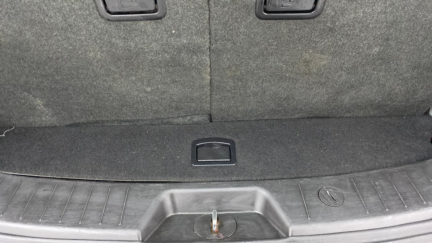 2018 Mahindra XUV500 W11 AT, Diesel, Automatic, 35,238 km, Boot Inside