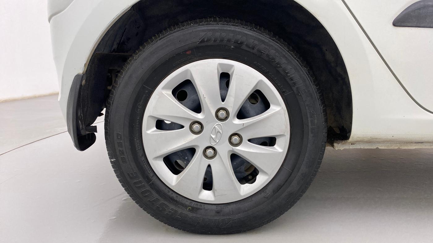 2012 Hyundai i10 MAGNA 1.2, Petrol, Manual, 40,724 km, Right Rear Wheel