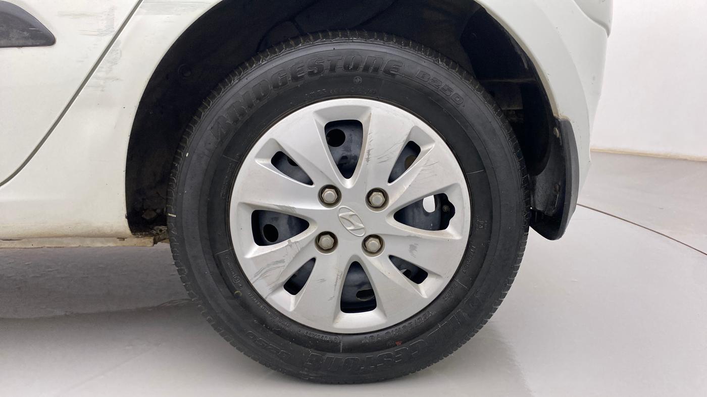 2012 Hyundai i10 MAGNA 1.2, Petrol, Manual, 40,724 km, Left Rear Wheel