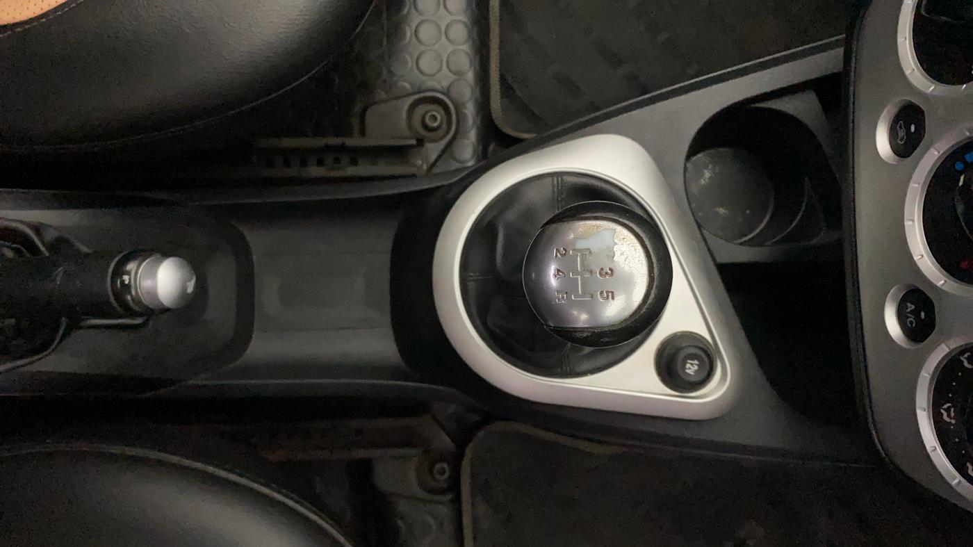 2014 Ford Figo TITANIUM 1.2 PETROL, Petrol, Manual, 93,010 km, Gear Lever