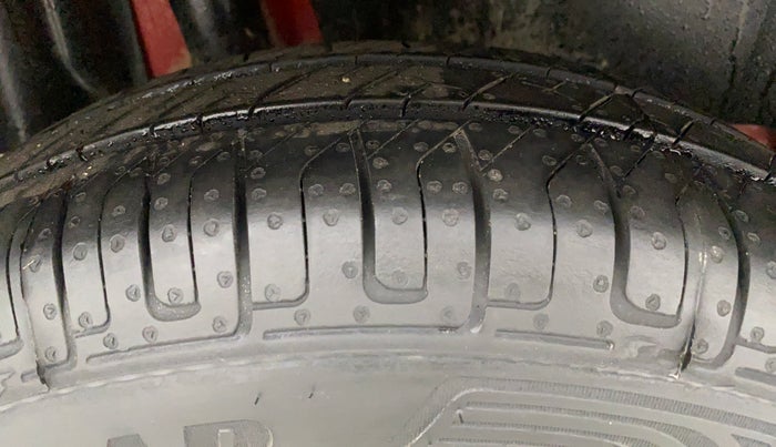 2019 Maruti Swift VDI, Diesel, Manual, 76,029 km, Right Rear Tyre Tread