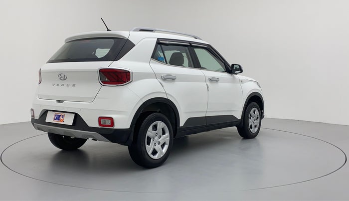 2020 Hyundai VENUE S MT 1.2 KAPPA, Petrol, Manual, 5,415 km, Right Back Diagonal (45- Degree) View
