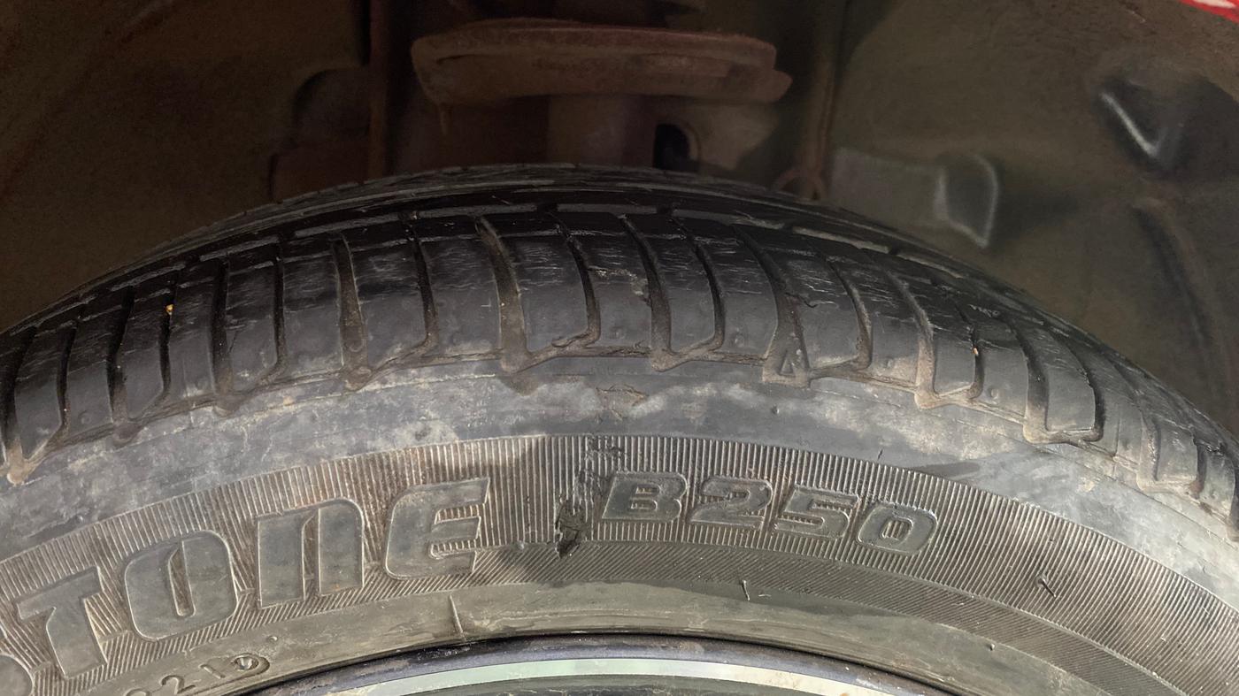 2022 Tata Tiago XZ PLUS PETROL, Petrol, Manual, 28,540 km, Right Front Tyre Tread