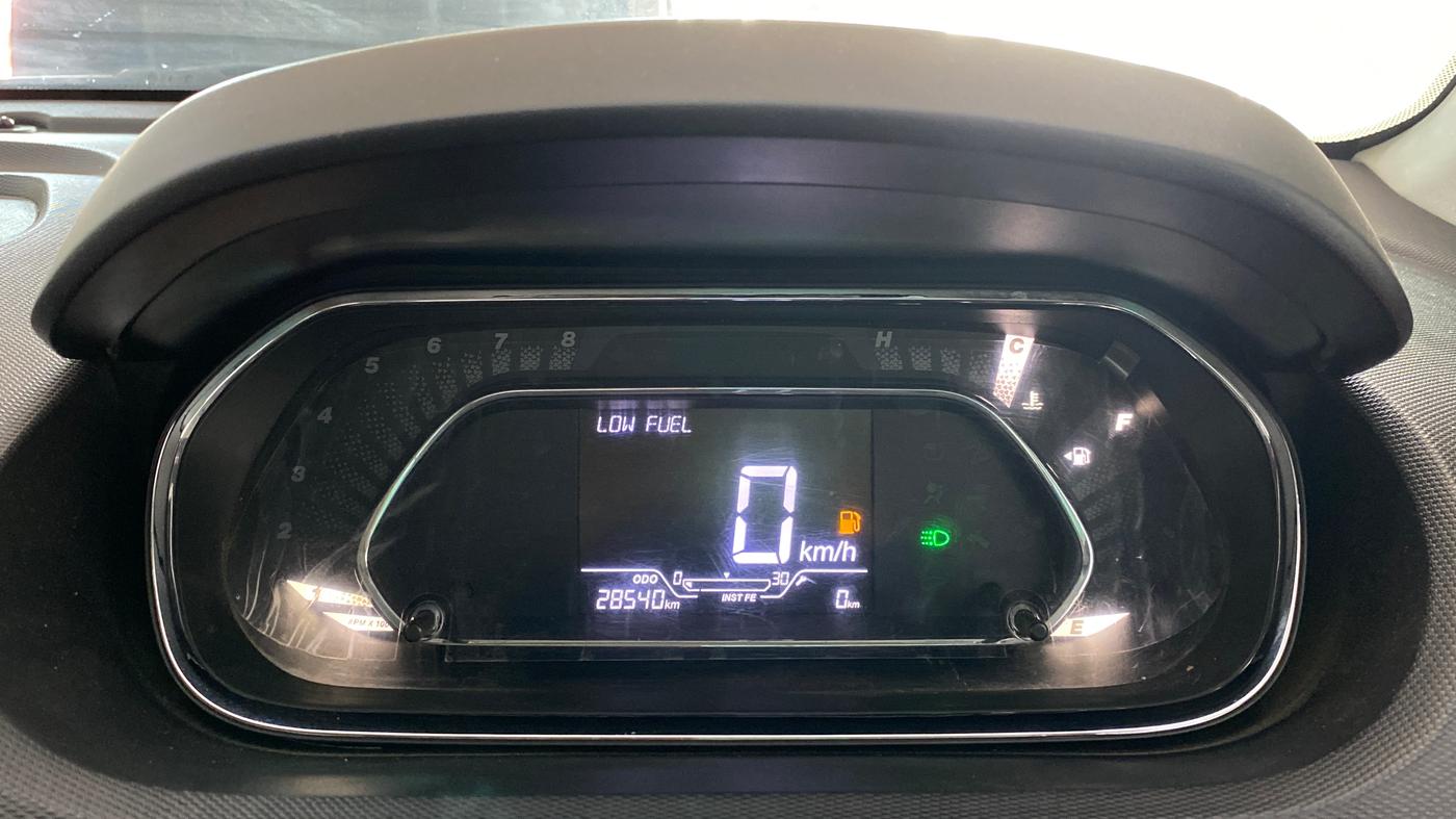 2022 Tata Tiago XZ PLUS PETROL, Petrol, Manual, 28,540 km, Odometer Image