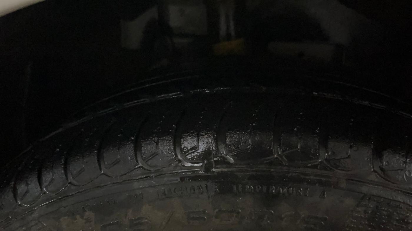 2021 Ford Ecosport TITANUIM + SE 1.5L PETROL, Petrol, Manual, 26,666 km, Right Front Tyre Tread