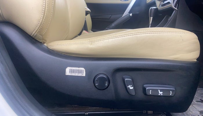 2017 Toyota Corolla Altis VL CVT PETROL, Petrol, Automatic, 93,281 km, Driver Side Adjustment Panel