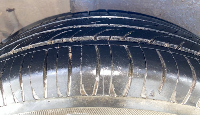 2014 Maruti Celerio VXI AMT, Petrol, Automatic, 67,886 km, Right Rear Tyre Tread