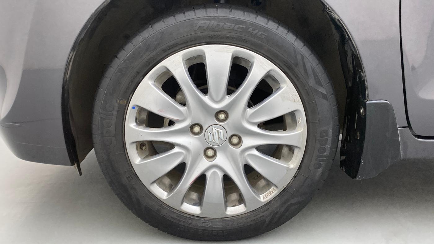 2017 Maruti Baleno ALPHA CVT PETROL 1.2, Petrol, Automatic, 25,365 km, Left Front Wheel