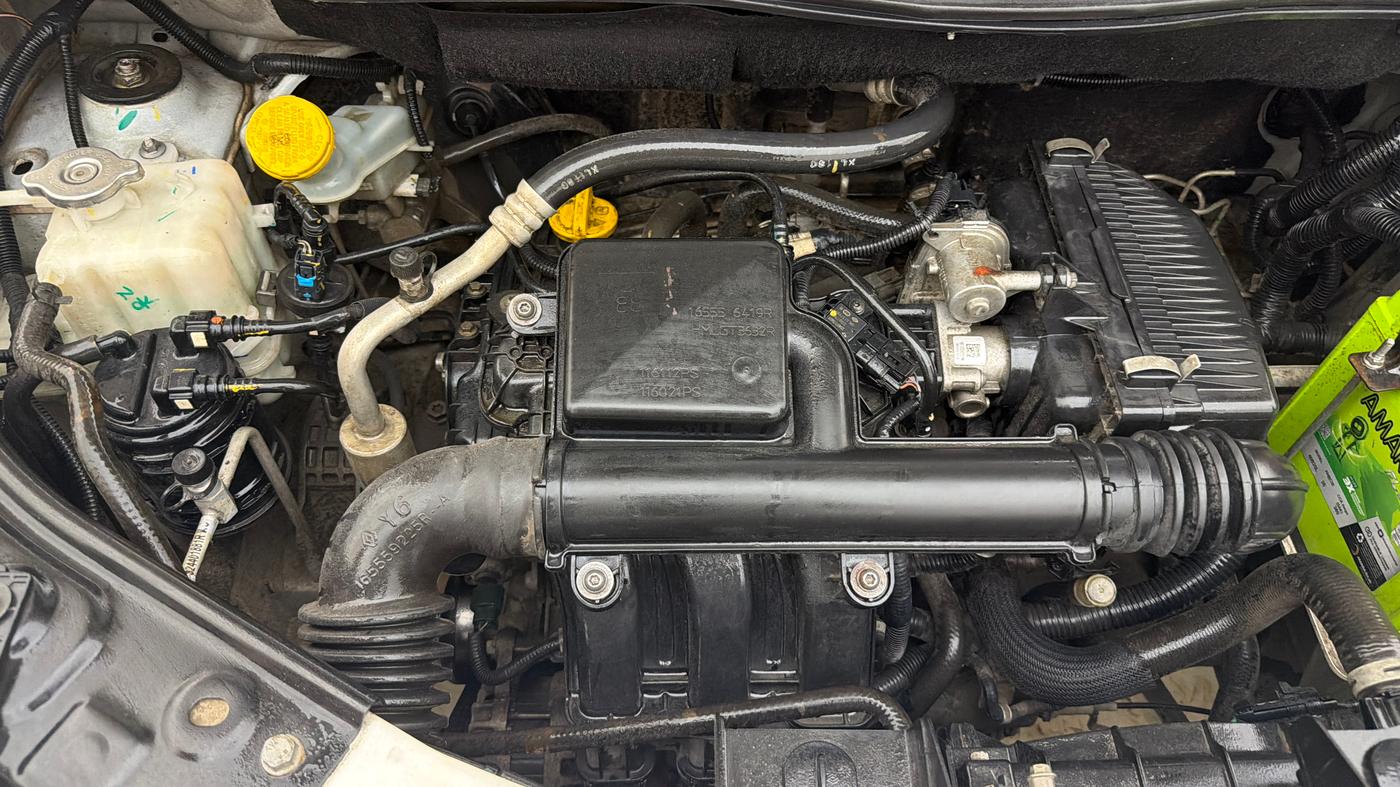 2022 Nissan MAGNITE XV MT, Petrol, Manual, 75,355 km, Engine View - Right