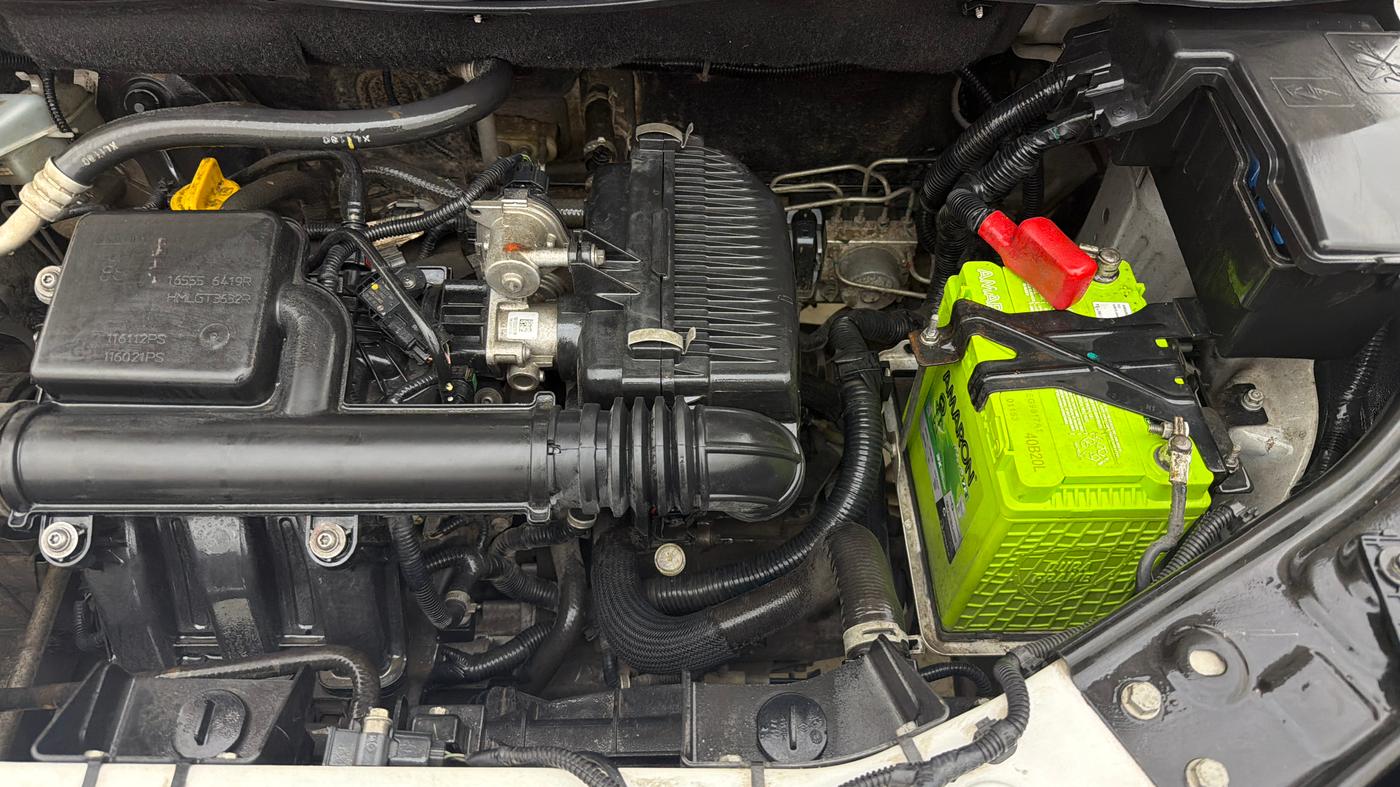 2022 Nissan MAGNITE XV MT, Petrol, Manual, 75,355 km, Engine View - Left