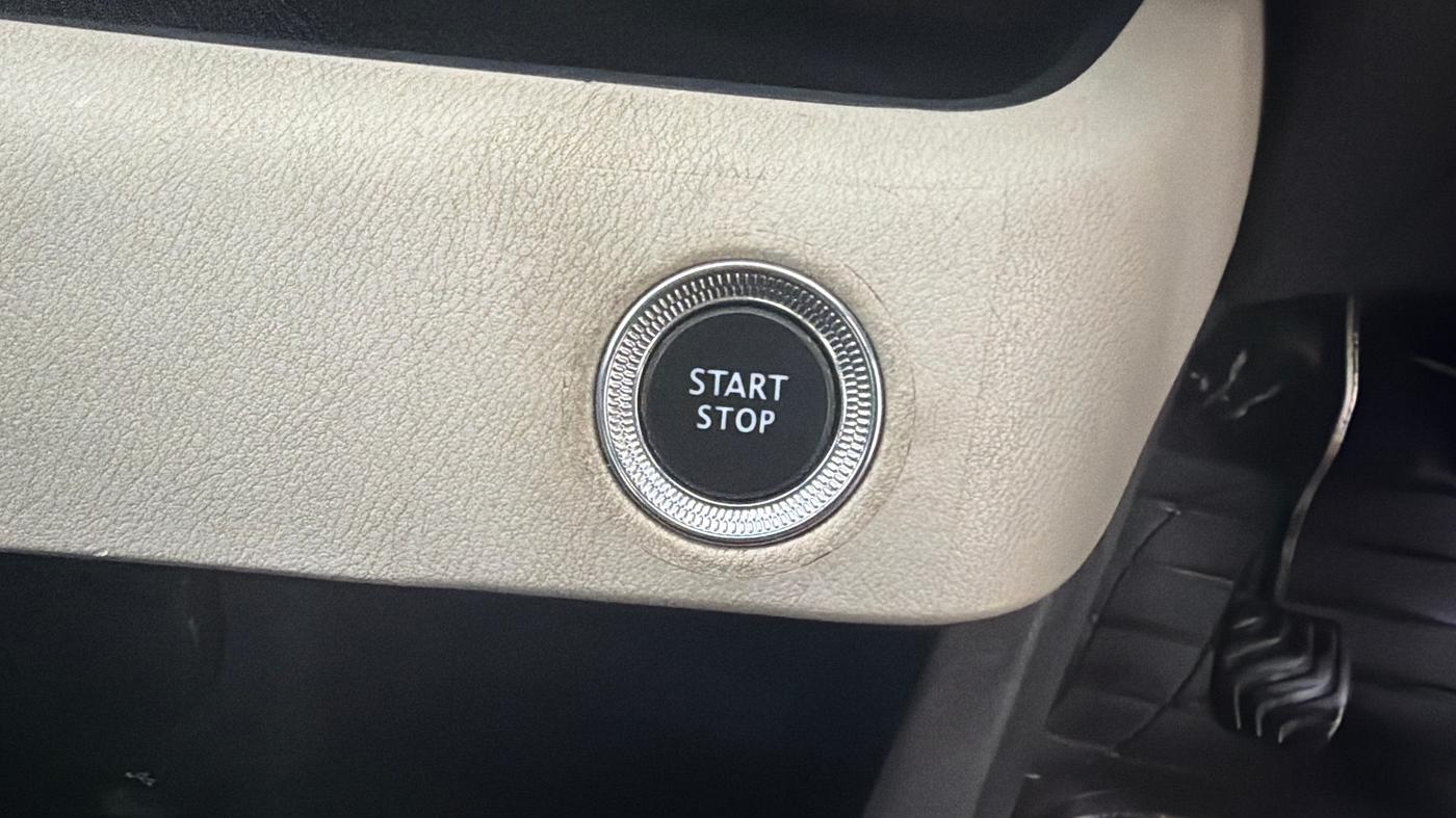 2022 Nissan MAGNITE XV MT, Petrol, Manual, 75,355 km, Keyless Start/ Stop Button