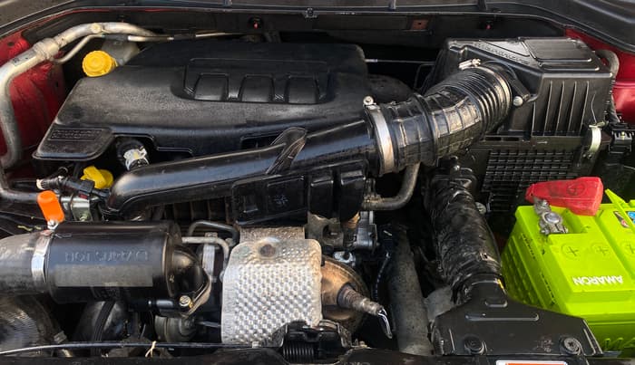2022 Mahindra XUV300 W8 (O) 1.2 PETROL, Petrol, Manual, 35,807 km, Engine View